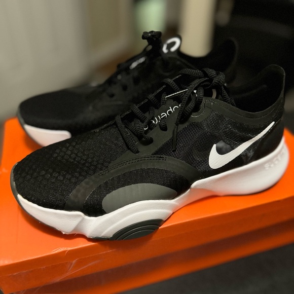 Nike Women's Superrep Go Shoes/Sz8/BrandNew/Damaged OEM box/Very clean - Picture 1 of 6